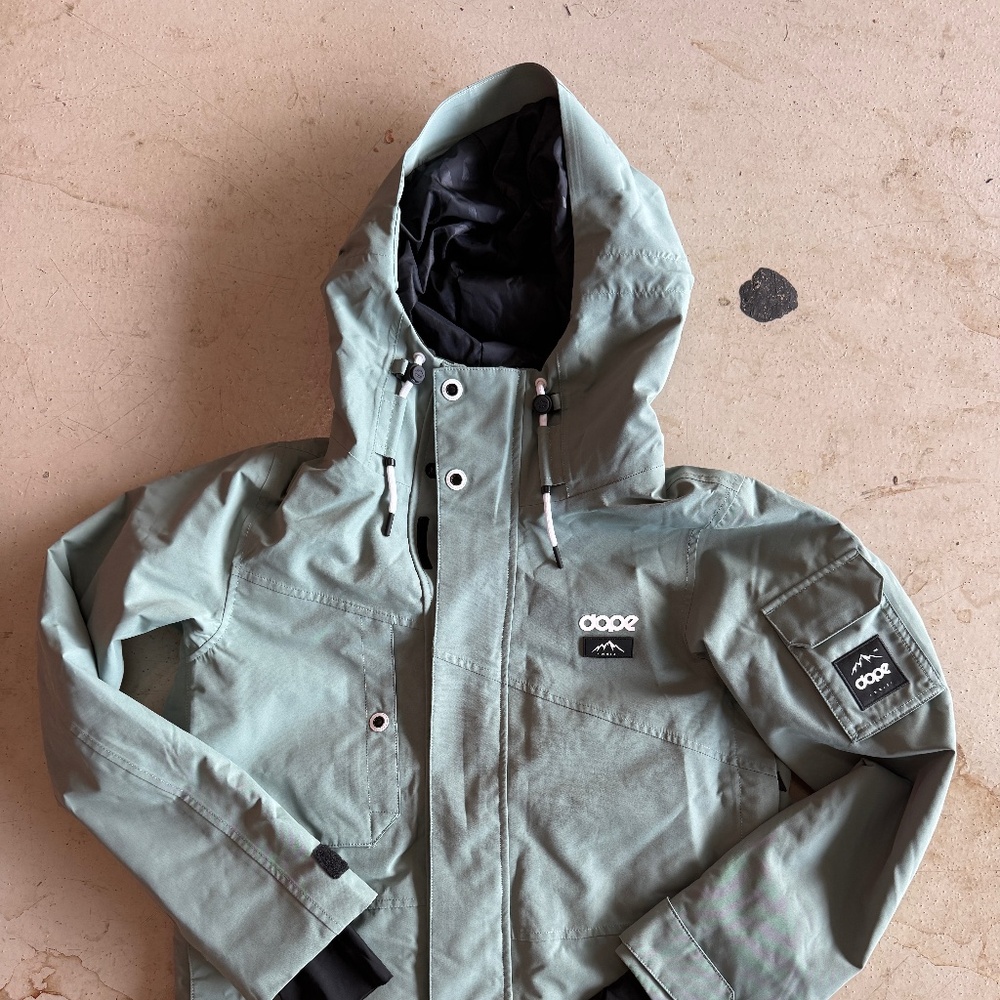 NWT Dope Snow Mint Green Snowboard Jacket, Women’s XS